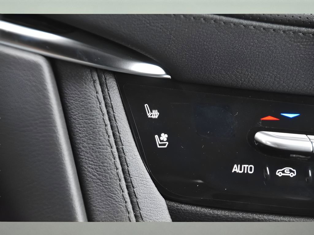 New 2025 Cadillac XT5 Premium Luxury w/ LPO, Floor Liner Package image 38