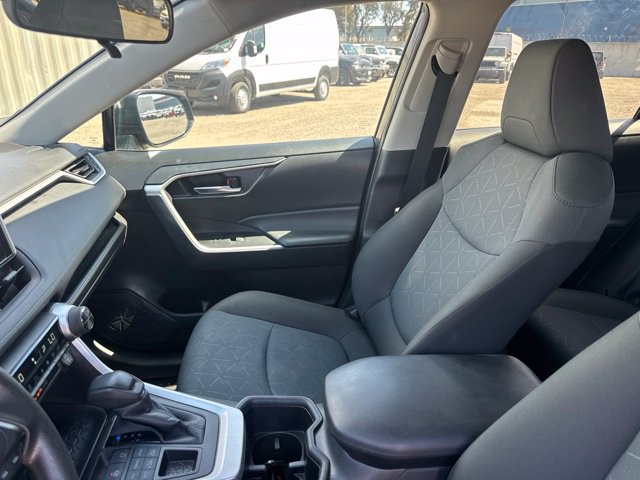 Used 2024 Toyota RAV4 XLE AWD/4WD image 35