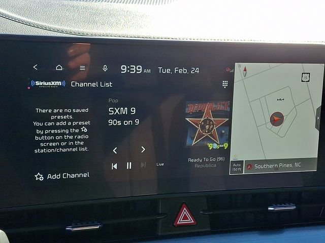 Certified 2025 Kia Sportage EX image 17