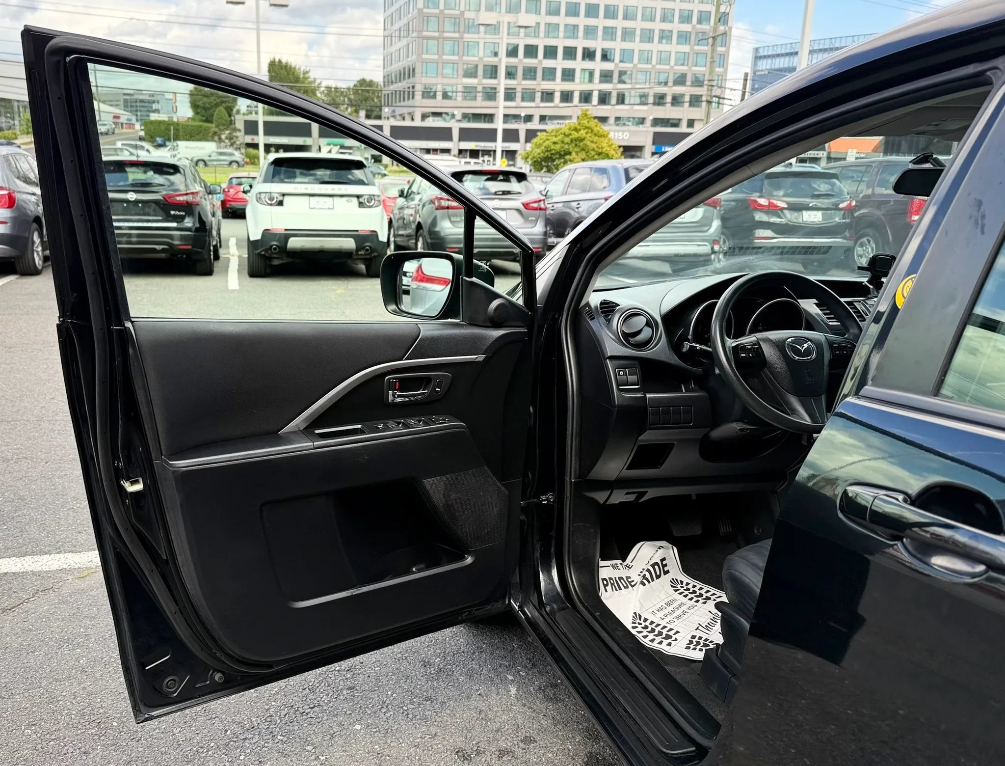Used 2014 MAZDA MAZDA5 Sport FWD image 8