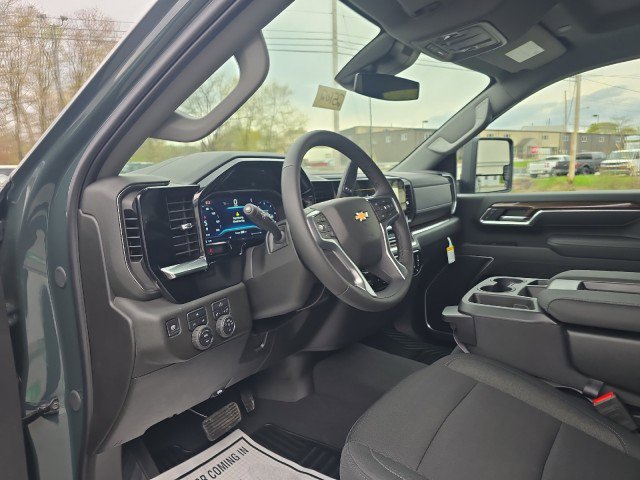 New 2025 Chevrolet Silverado 2500 LT image 3