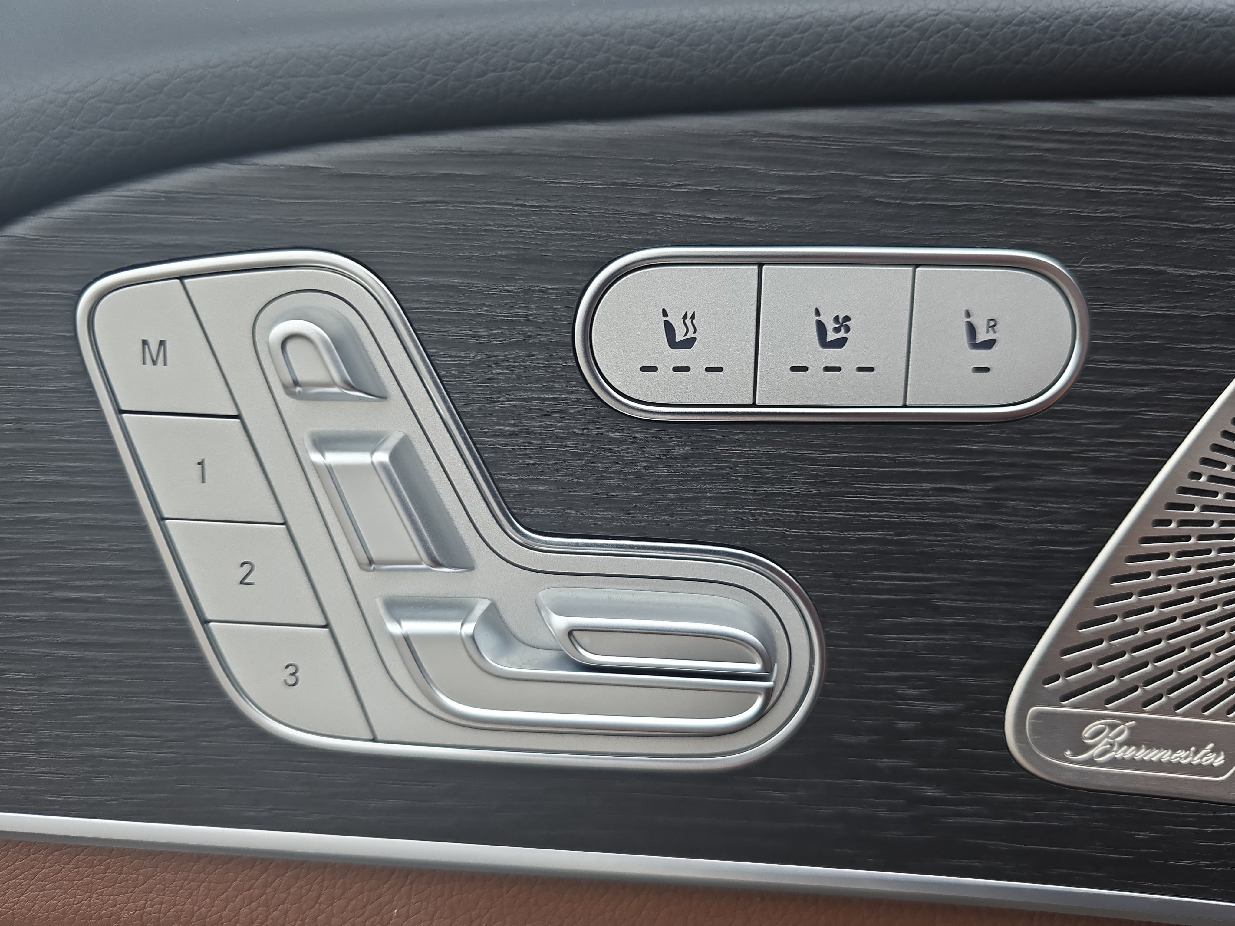 Used 2024 Mercedes-Benz GLS 450 4MATIC image 30