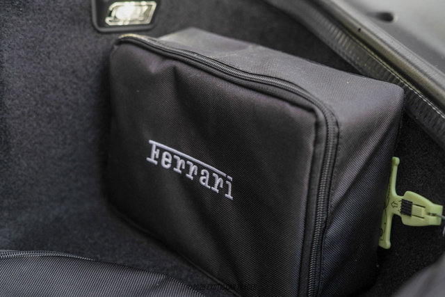 Used 2025 Ferrari SF90 Spider image 92