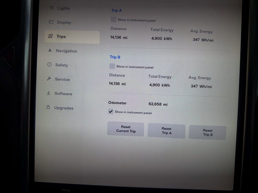 Used 2017 Tesla Model S 60D image 28