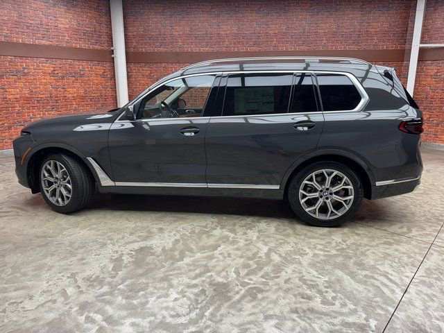 Used 2026 BMW X7 xDrive40i AWD/4WD image 2