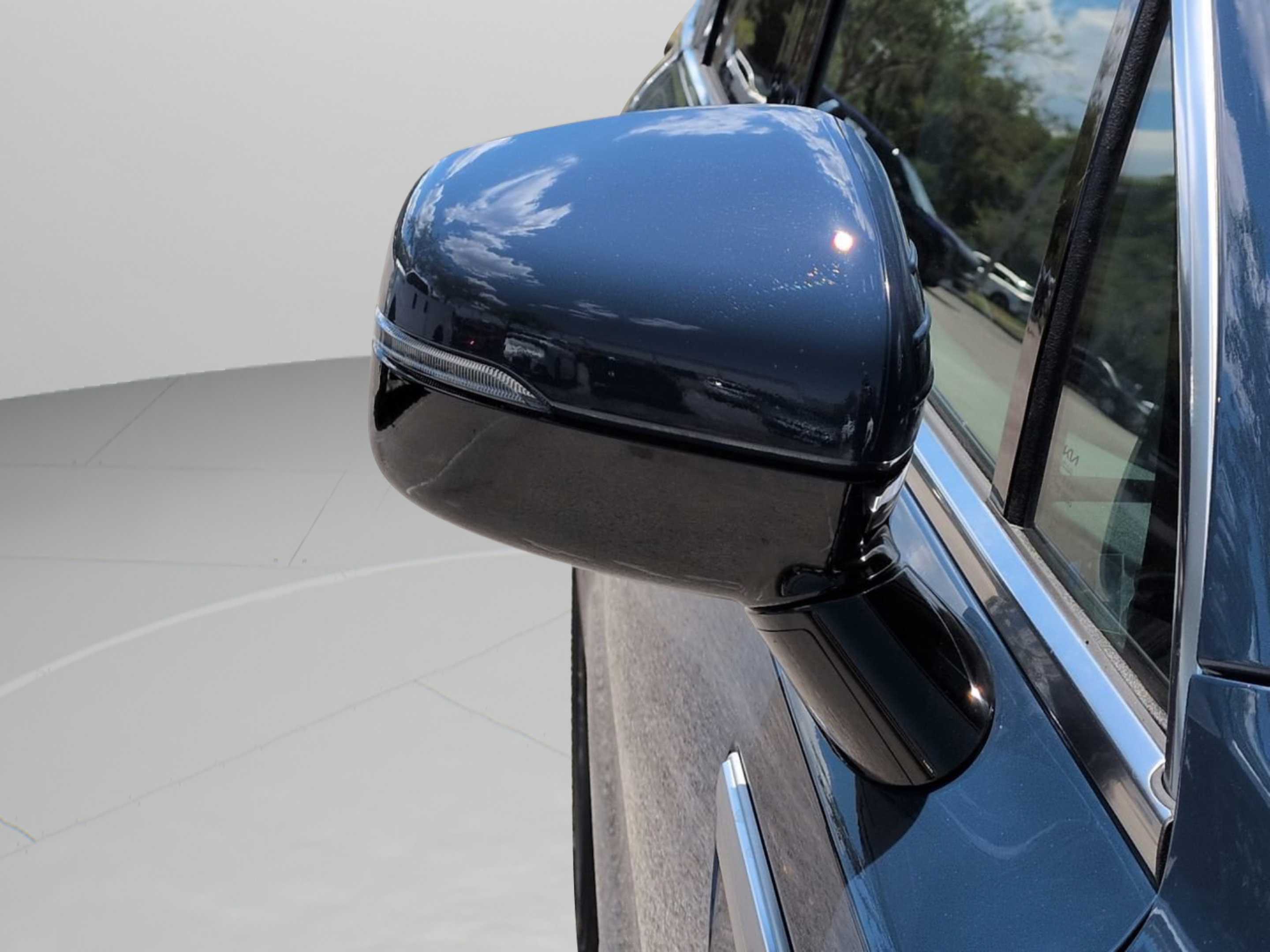 New 2026 Kia Sorento S w/ S Panoramic Sunroof Package FWD image 13