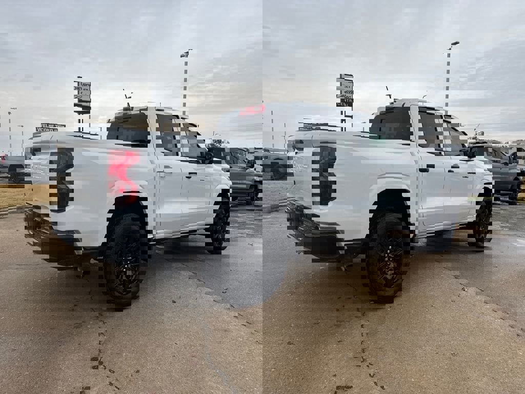 New 2026 Chevrolet Colorado W/T image 5