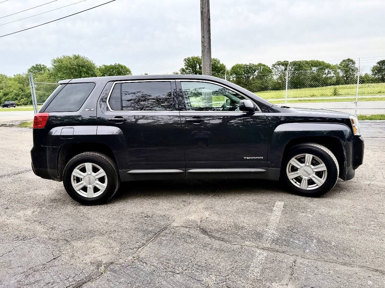 Used 2014 GMC Terrain SLE AWD/4WD image 6