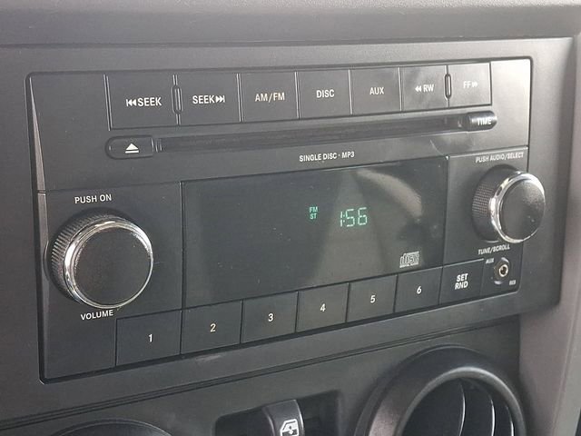 Used 2010 Jeep Wrangler Unlimited Sport image 3