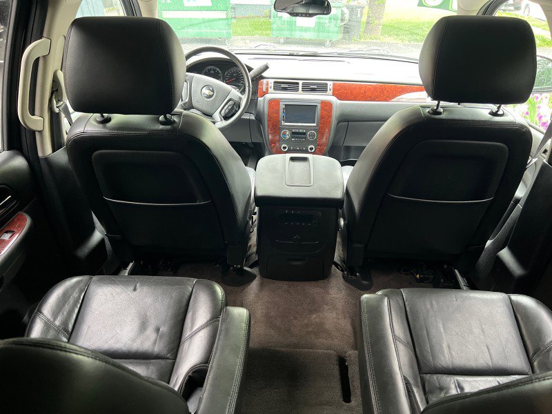 Used 2010 Chevrolet Tahoe LT w/ Regional Value Package AWD/4WD image 32