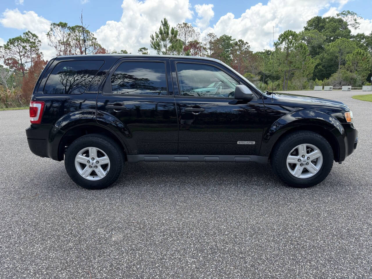 Used 2008 Ford Escape XLS FWD image 6
