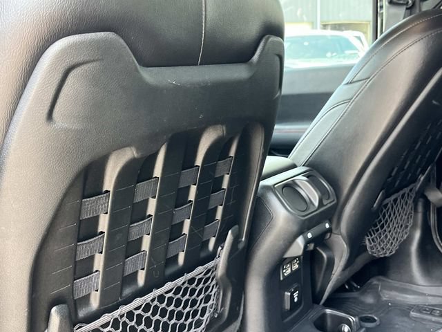 Used 2023 Jeep Gladiator Rubicon w/ Cold Weather Group AWD/4WD image 23