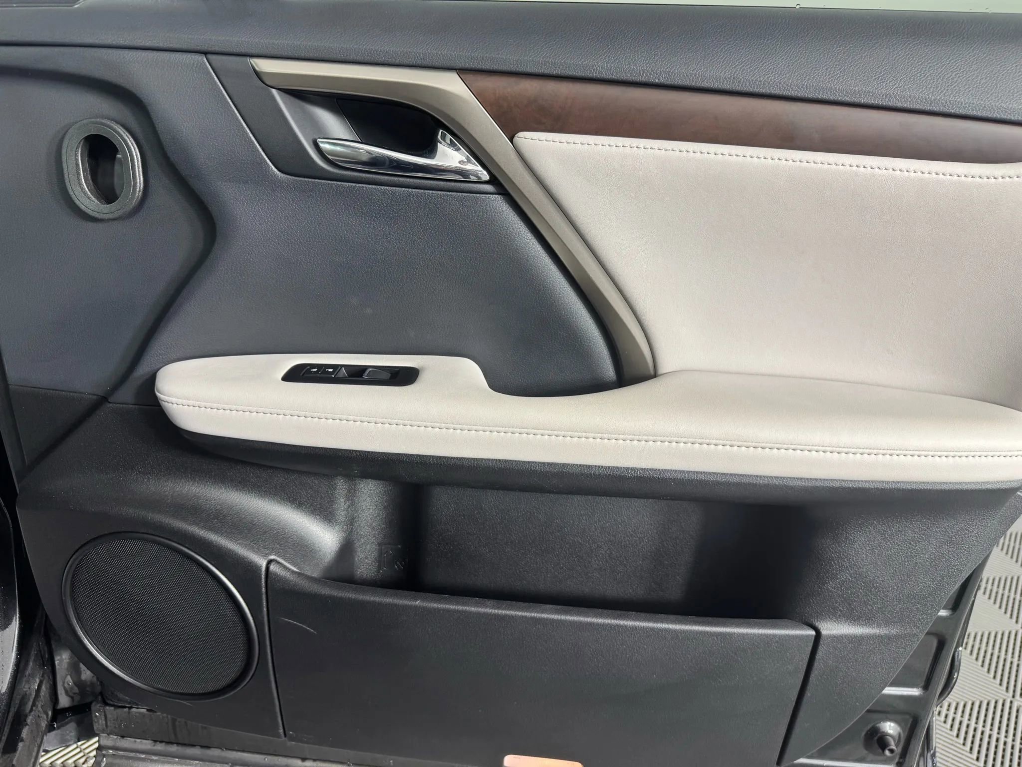 Used 2022 Lexus RX 350 FWD w/ Premium Package image 47