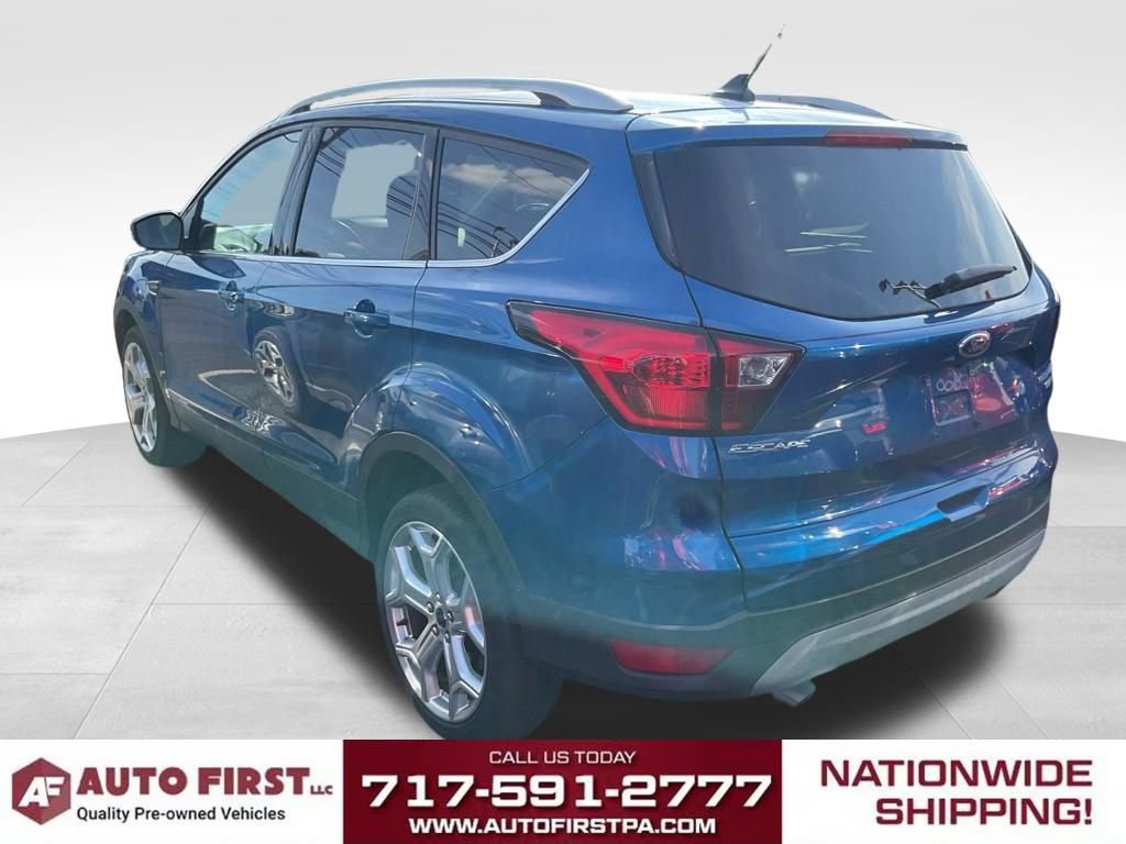 Used 2019 Ford Escape Titanium AWD/4WD image 3