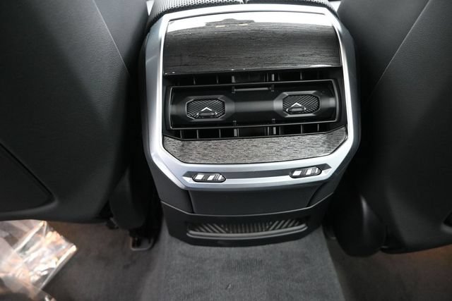 New 2026 BMW i7 xDrive60 AWD/4WD image 16