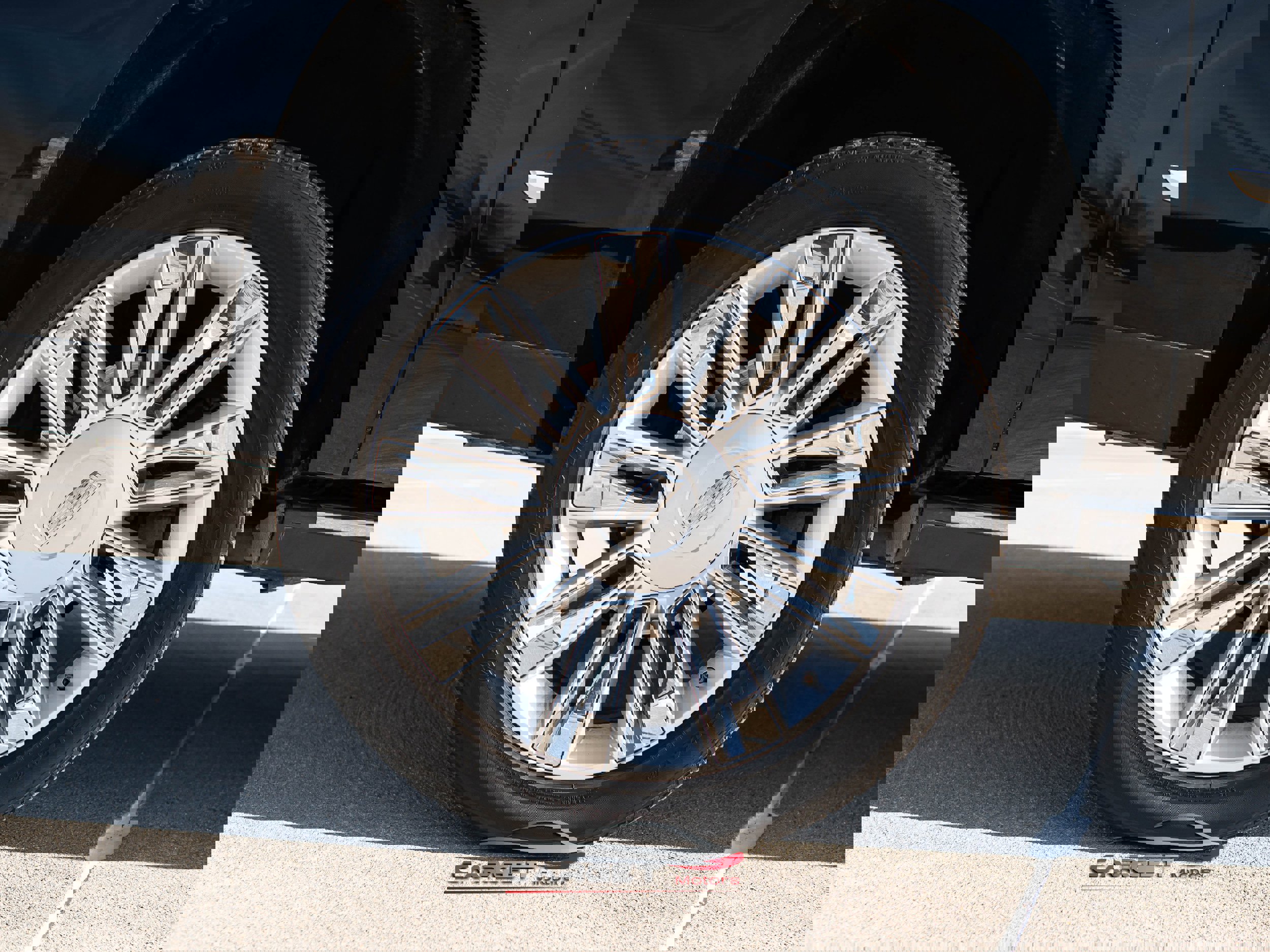 Used 2020 Cadillac Escalade ESV Platinum image 11