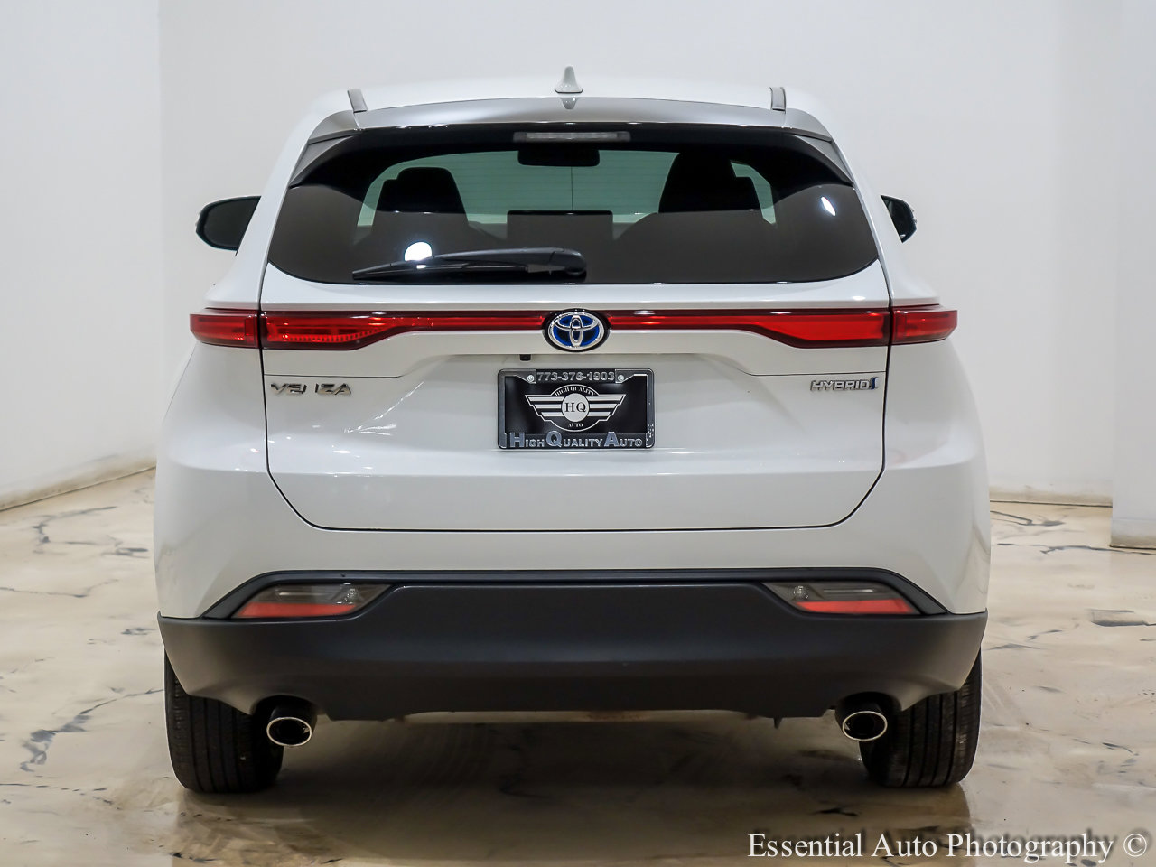 Used 2022 Toyota Venza LE image 7