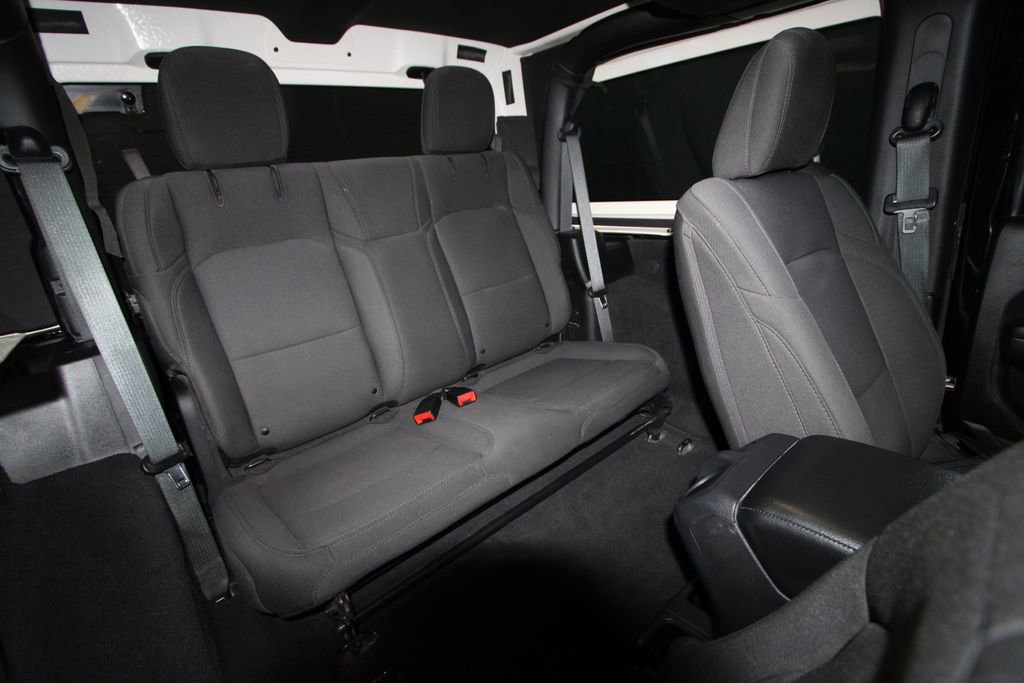 Used 2021 Jeep Wrangler Sport S image 20
