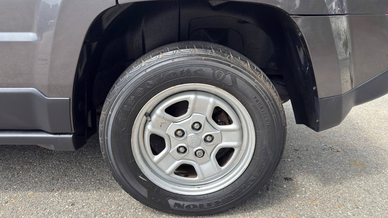 Used 2015 Jeep Patriot Sport AWD/4WD image 46