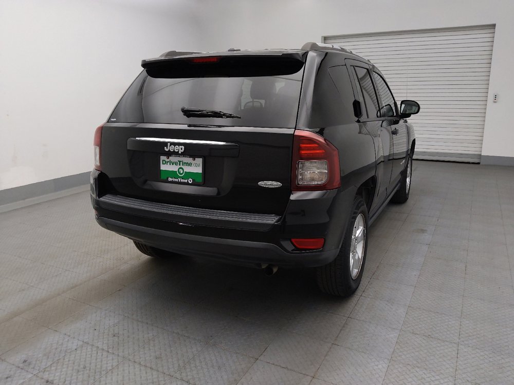 Used 2016 Jeep Compass Latitude FWD image 7