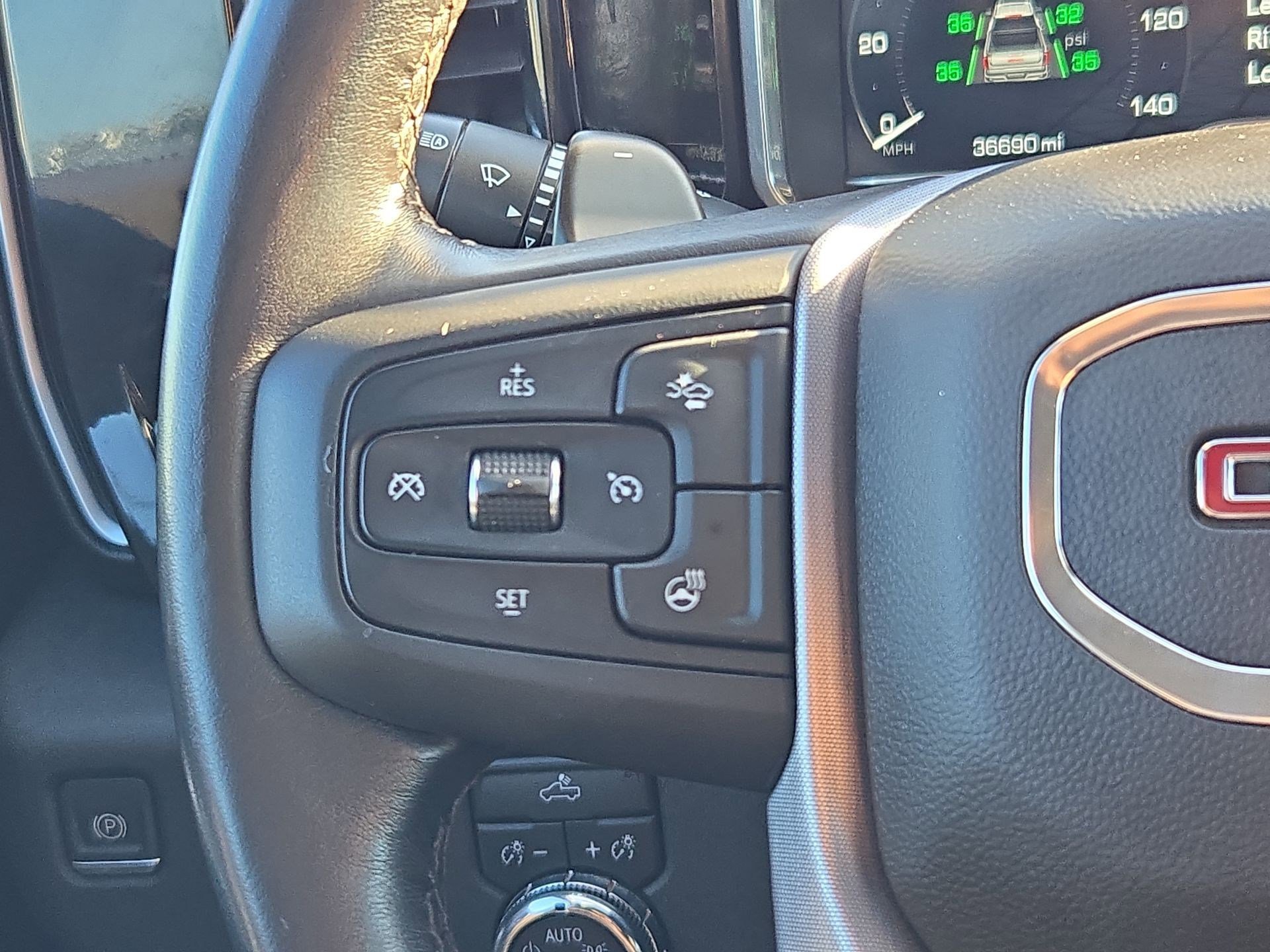 Used 2022 GMC Sierra 1500 Elevation image 18