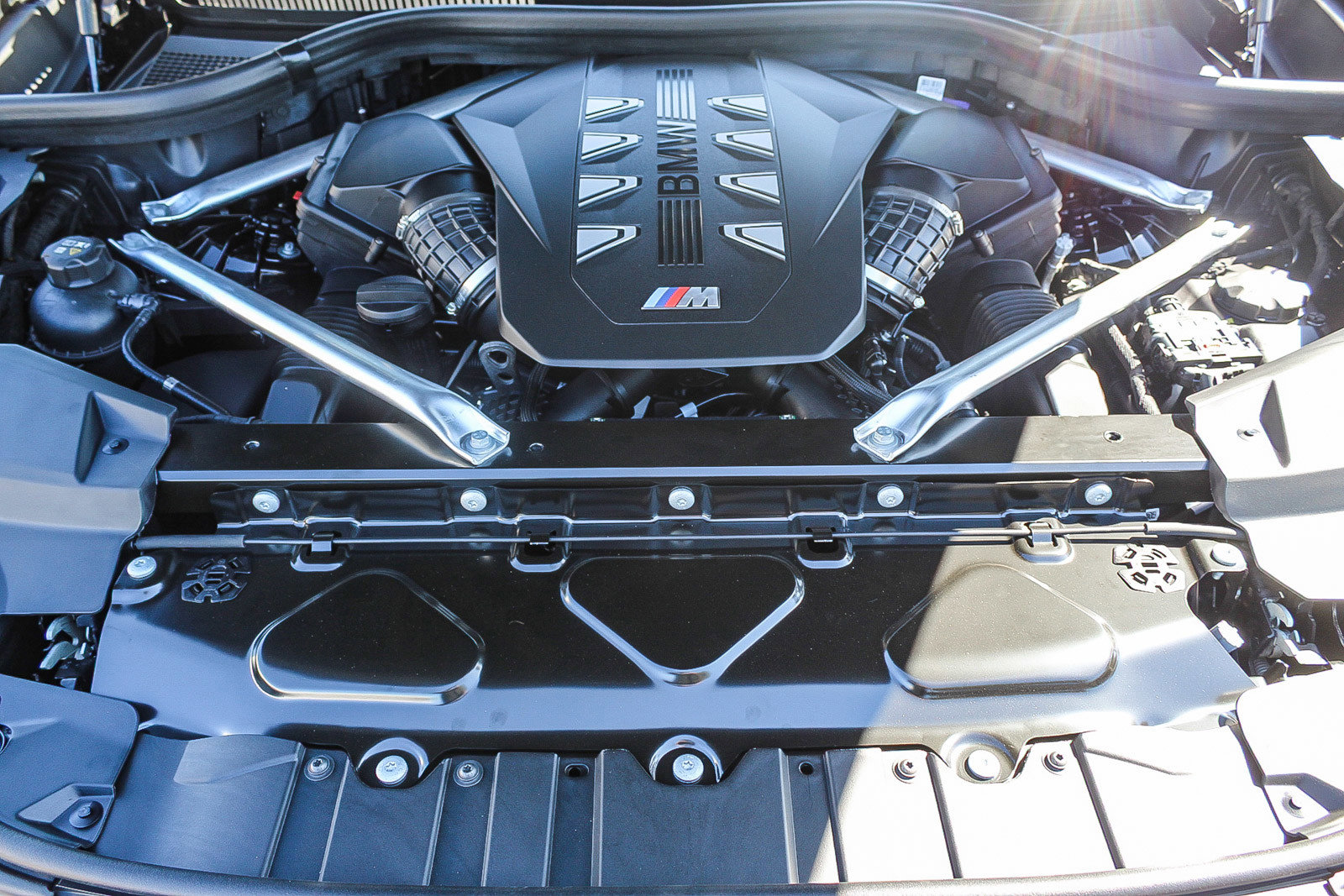 New 2026 BMW X5 M60i image 27