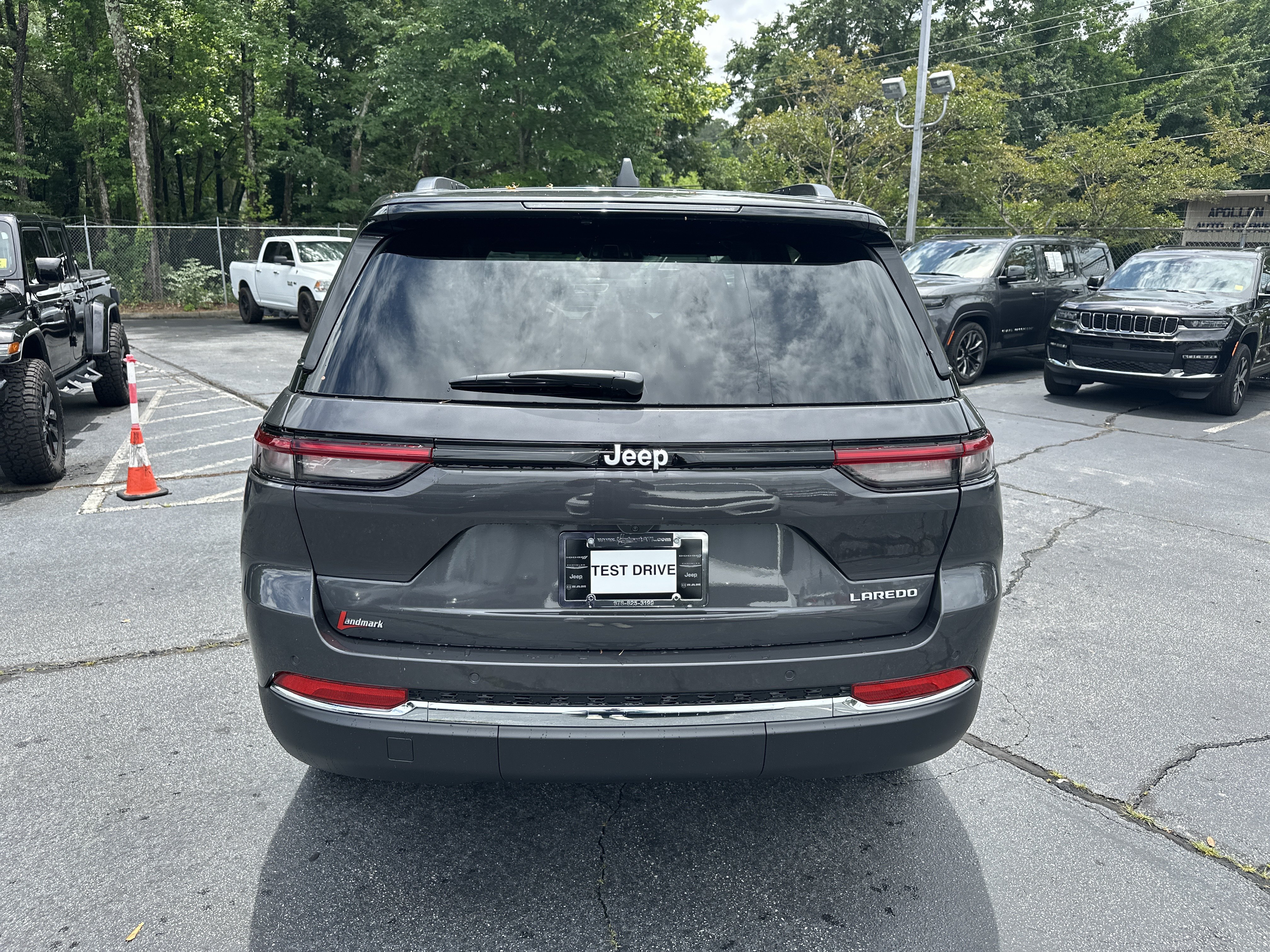 New 2026 Jeep Grand Cherokee Laredo X RWD image 8