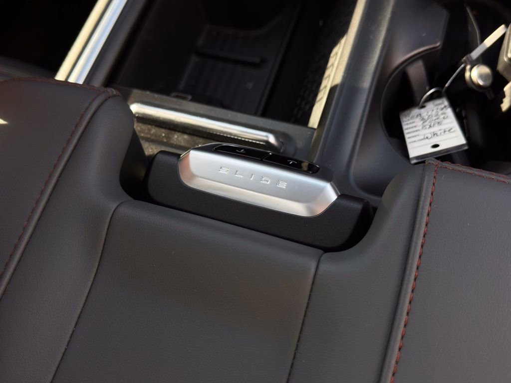 New 2025 Ford Expedition Active image 60