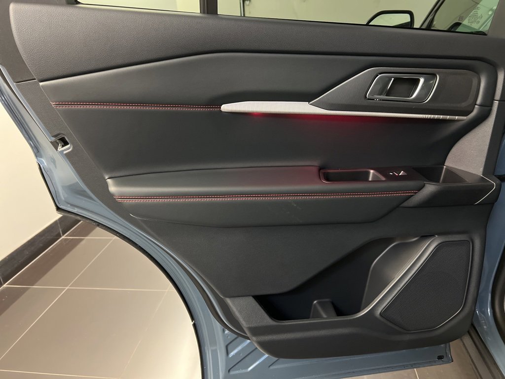 New 2026 Ford Explorer ST-Line w/ ST-Line Street Pack image 33