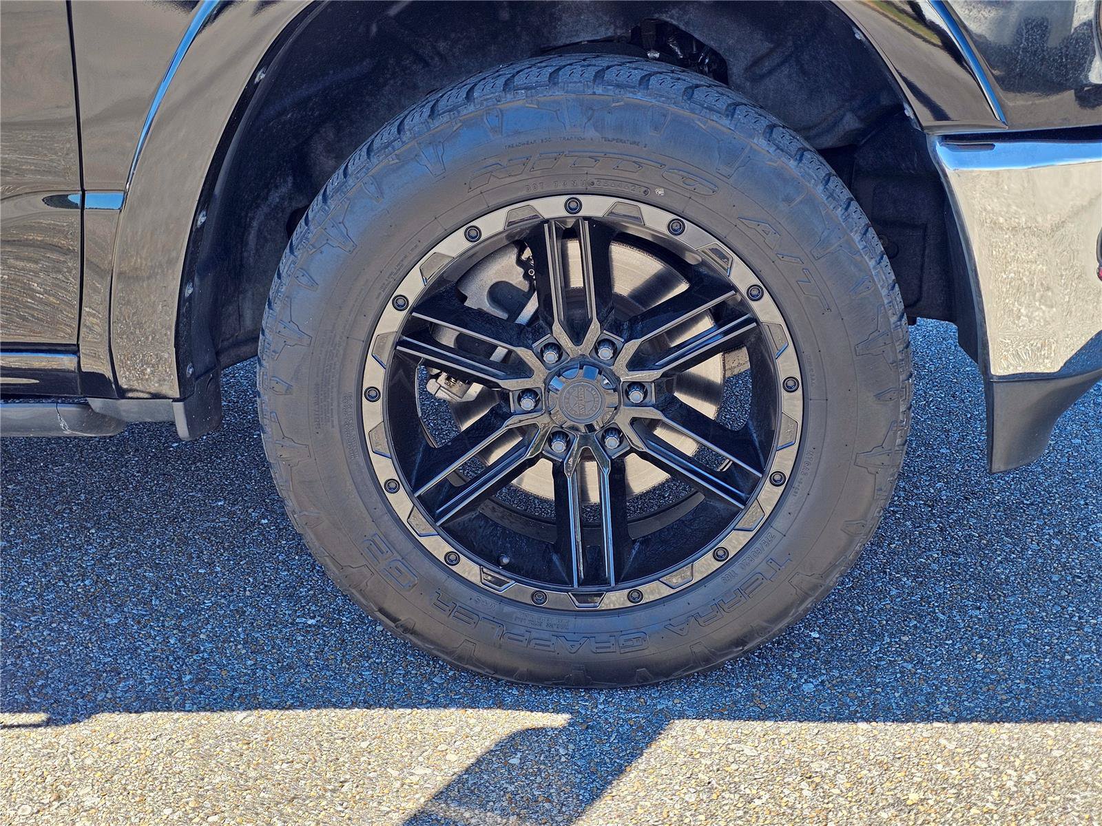 Used 2019 RAM 1500 Limited AWD/4WD image 6