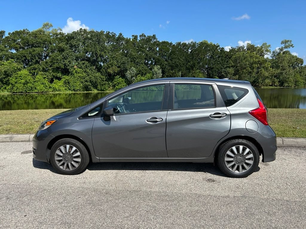 Used 2017 Nissan Versa Note SV FWD image 3