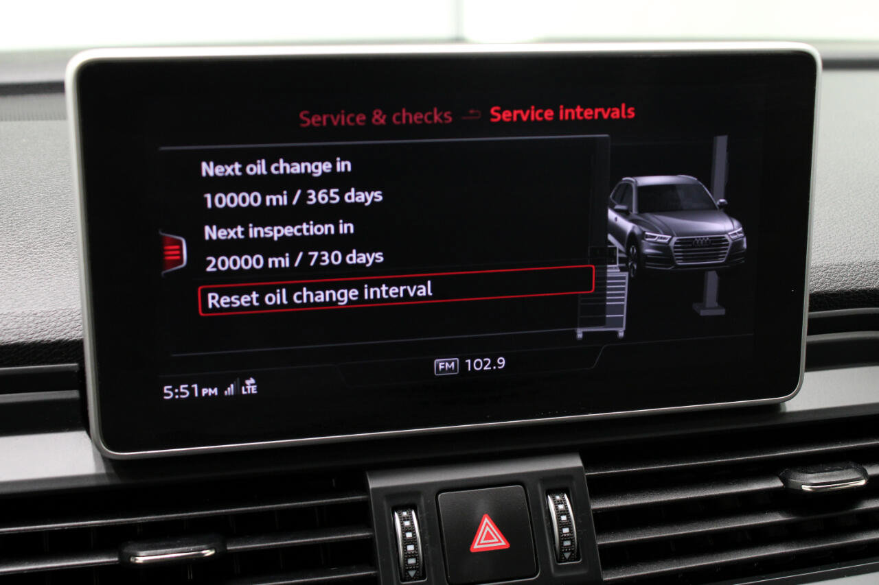 Used 2019 Audi SQ5 Premium Plus w/ Premium Plus Package image 61