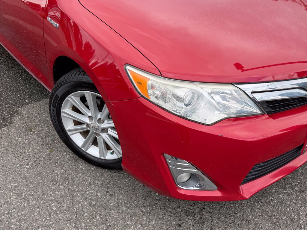 Used 2012 Toyota Camry XLE w/ Leather Pkg FWD image 2