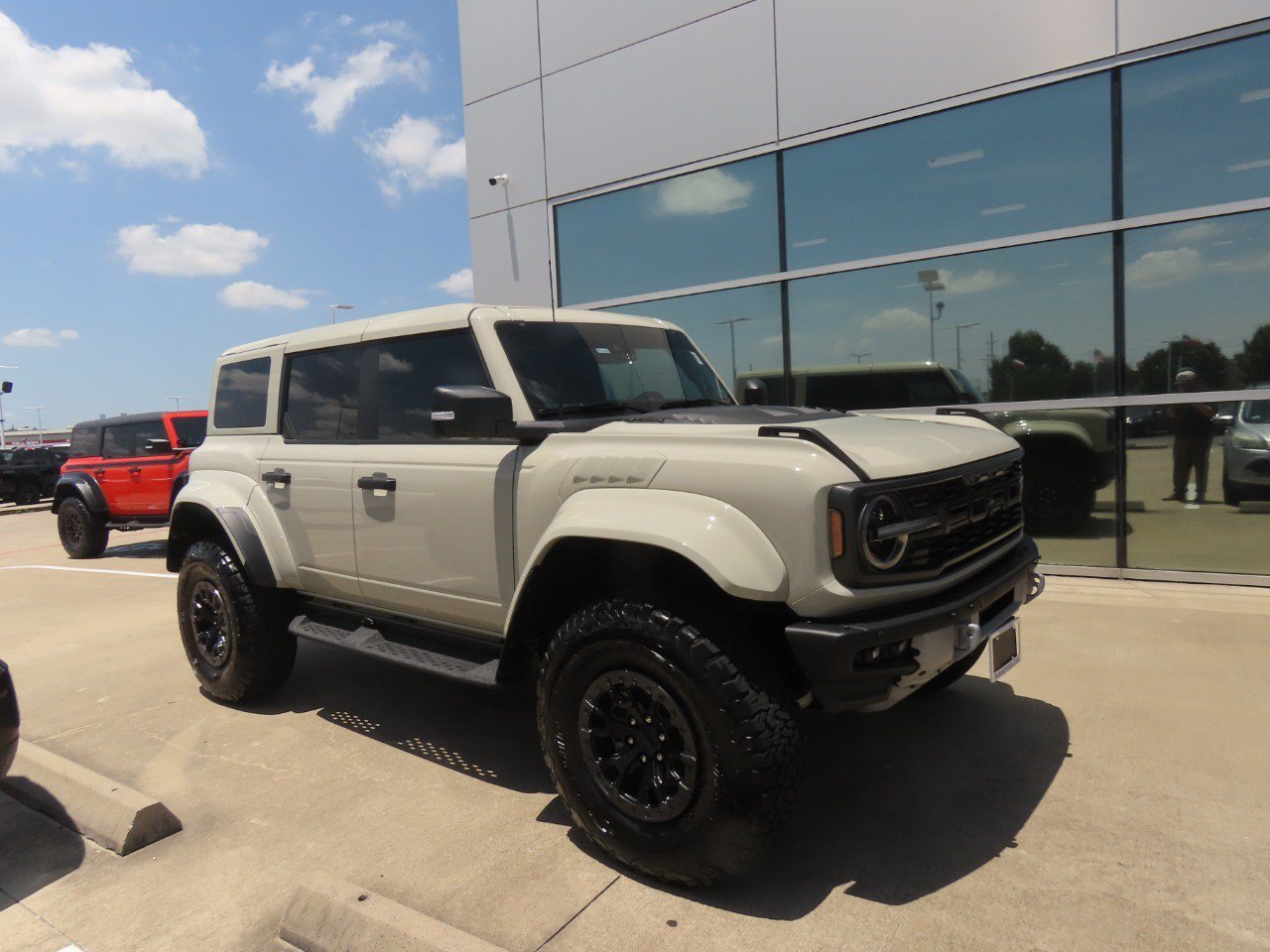 Used 2025 Ford Bronco Raptor AWD/4WD image 7