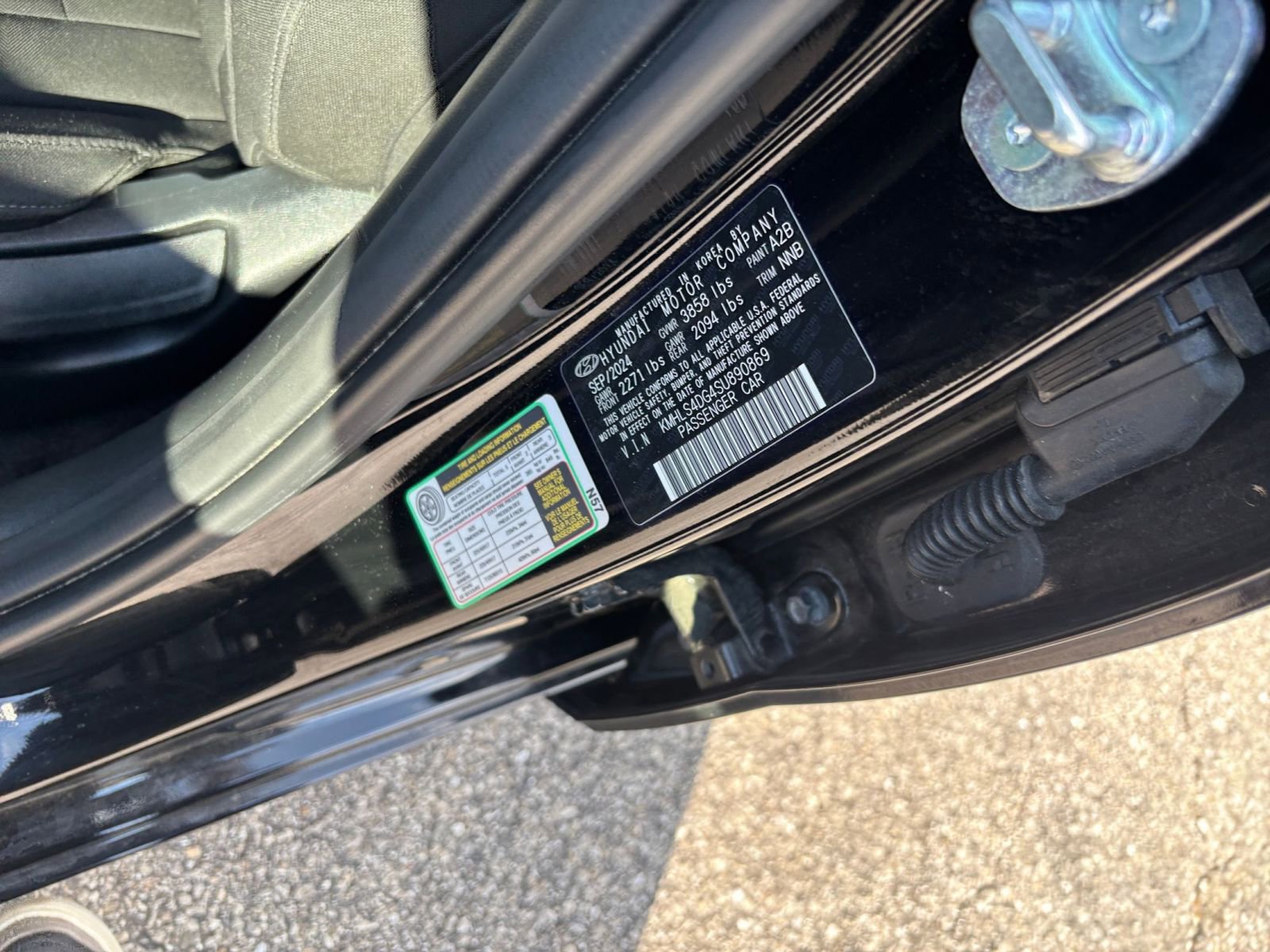 Used 2025 Hyundai Elantra SEL FWD image 30