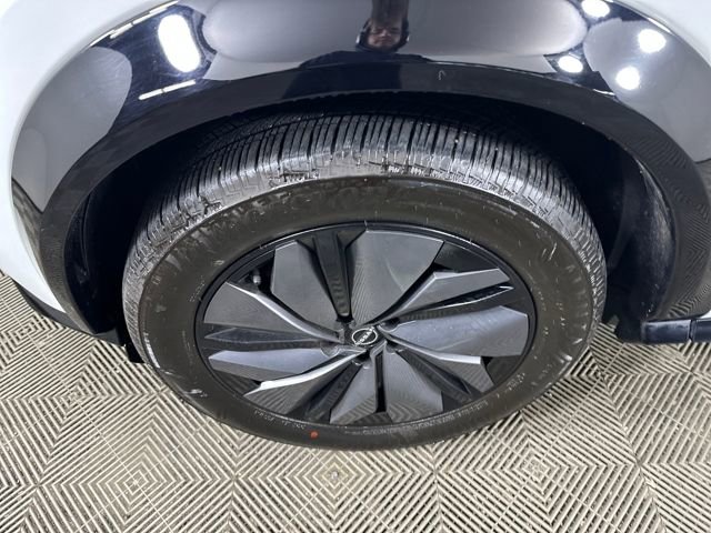 Used 2024 Nissan Ariya AWD image 10