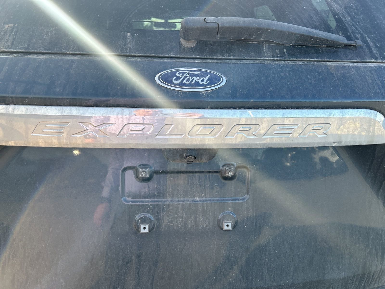 Used 2022 Ford Explorer XLT w/ Equipment Group 202A image 9