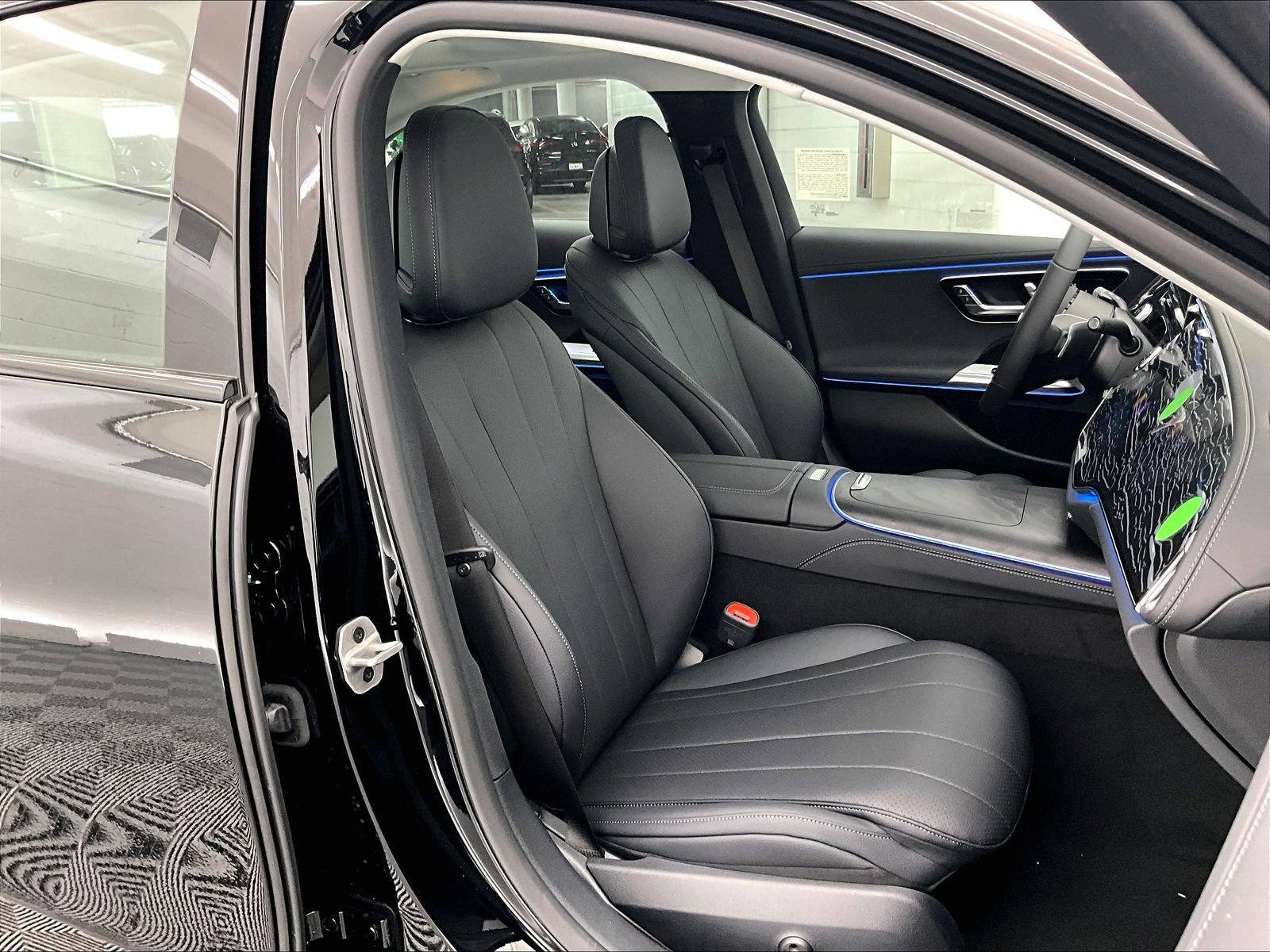New 2026 Mercedes-Benz E 450 4MATIC Sedan image 5
