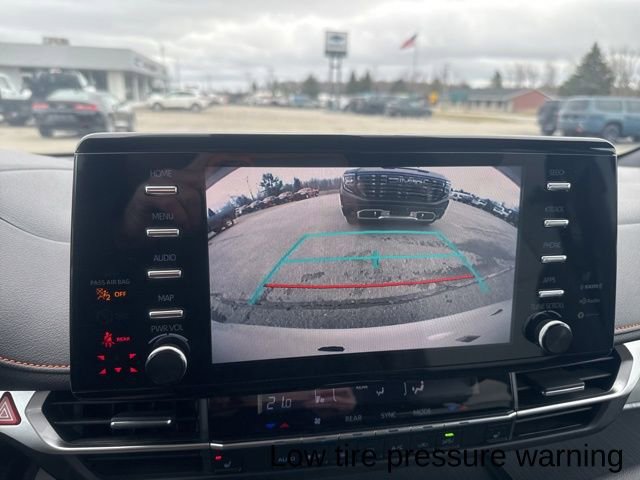 Used 2021 Toyota Sienna Limited image 27