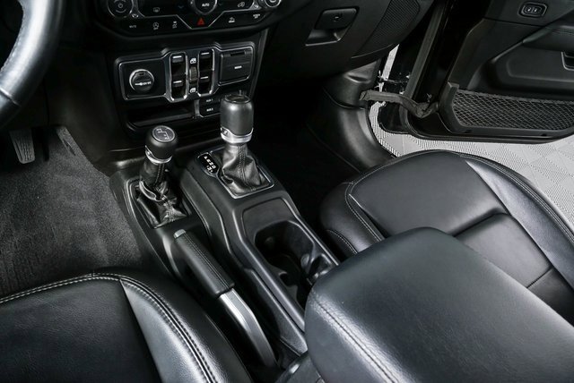 Used 2022 Jeep Wrangler Unlimited Sahara image 15