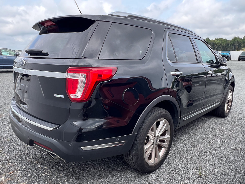 Used 2018 Ford Explorer Limited w/ Equipment Group 301A AWD/4WD image 5