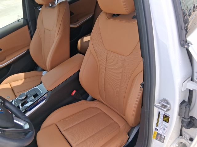 Used 2024 BMW 330e w/ Convenience Package RWD image 14
