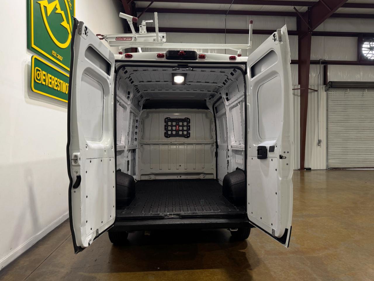 Used 2022 RAM ProMaster 2500 w/ Convenience Group image 50