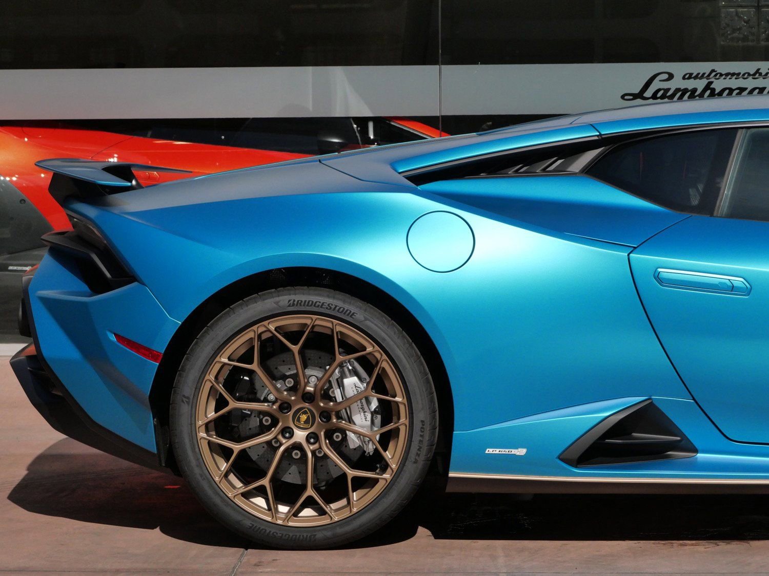 Used 2024 Lamborghini Huracan Tecnica image 24