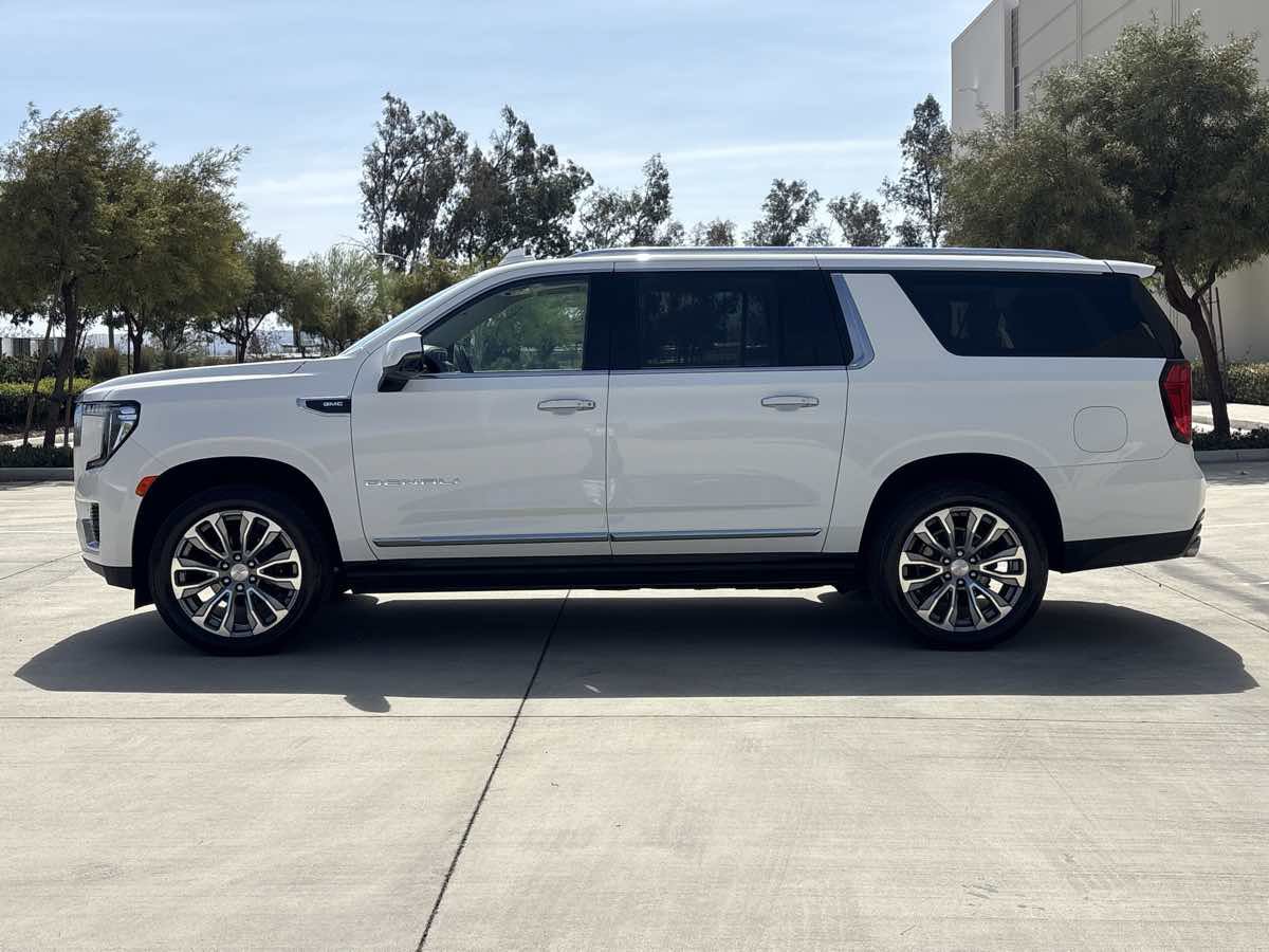 Used 2021 GMC Yukon XL Denali w/ Denali Ultimate Package image 6