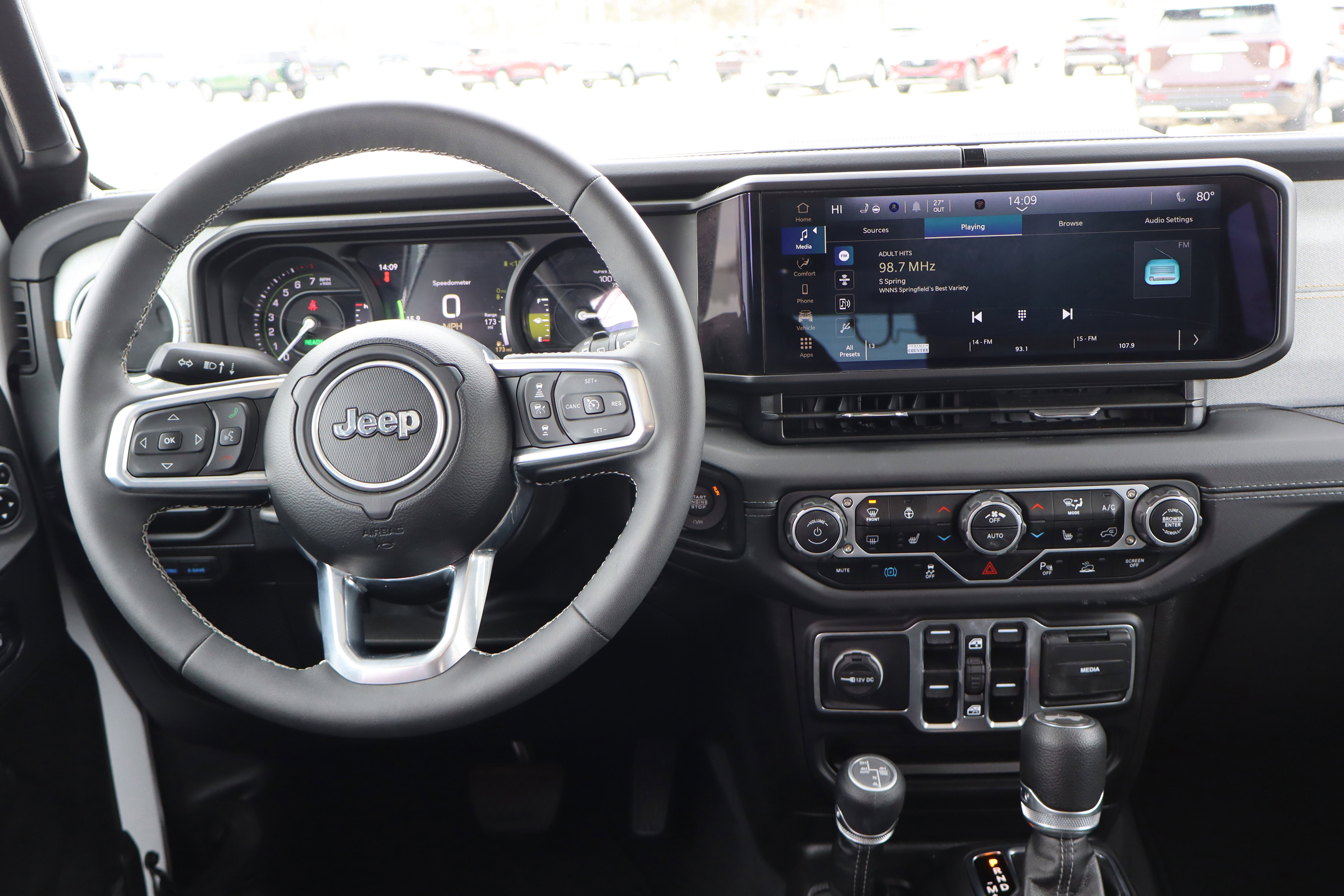 Used 2025 Jeep Wrangler Sahara w/ Safety Group image 14