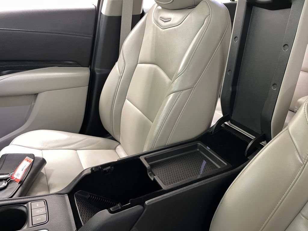 Certified 2020 Cadillac XT4 Premium Luxury w/ Driver Awareness Package AWD/4WD image 36