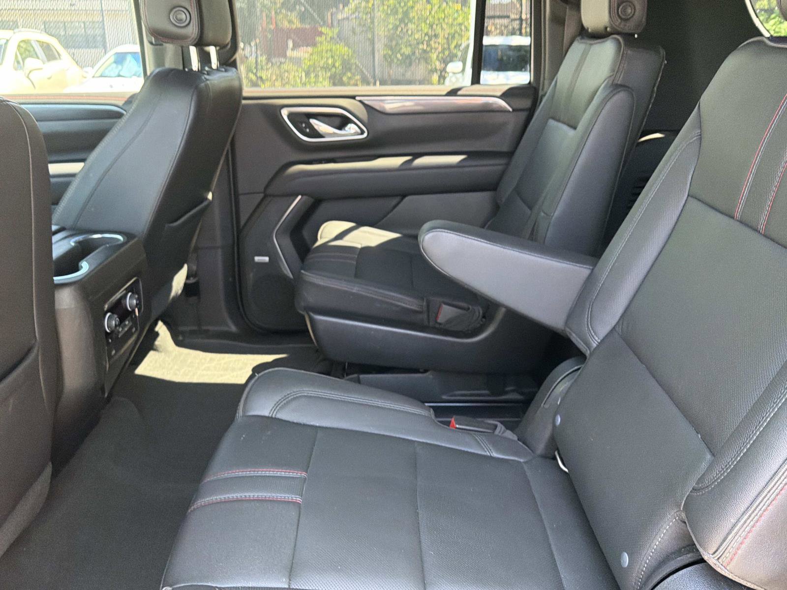 Used 2021 Chevrolet Suburban RST w/ Luxury Package AWD/4WD image 13