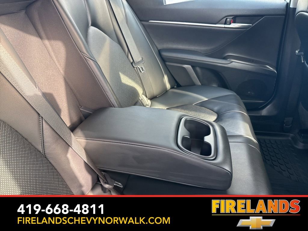Used 2023 Toyota Camry XLE image 32