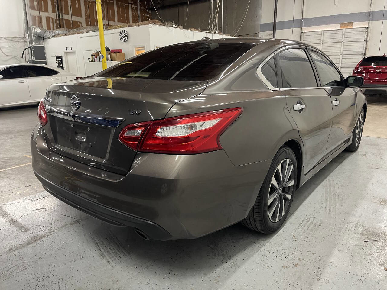 Used 2017 Nissan Altima 2.5 SV image 7